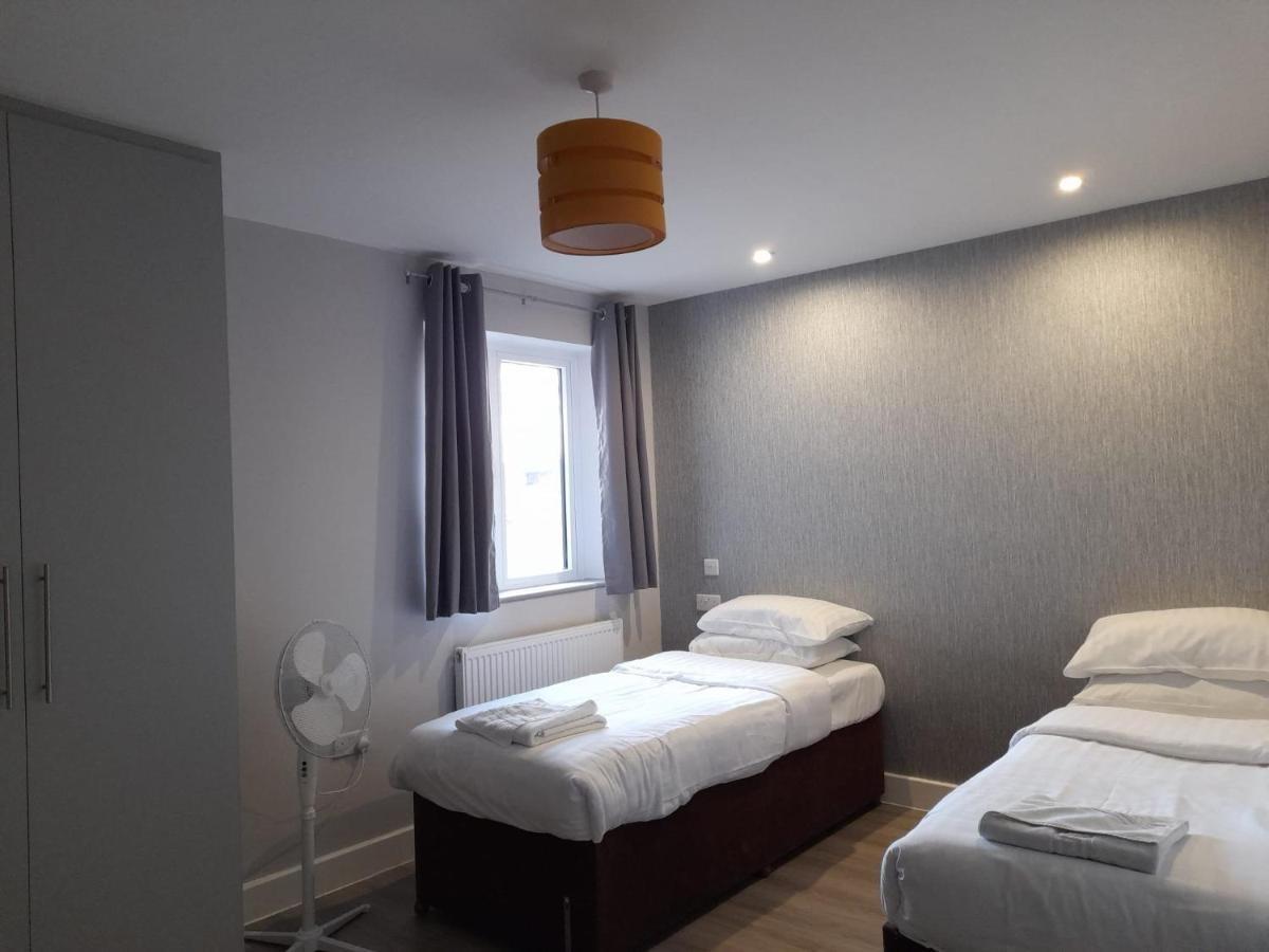 Apartments Heathrow - Hounslow Cranford Zewnętrze zdjęcie
